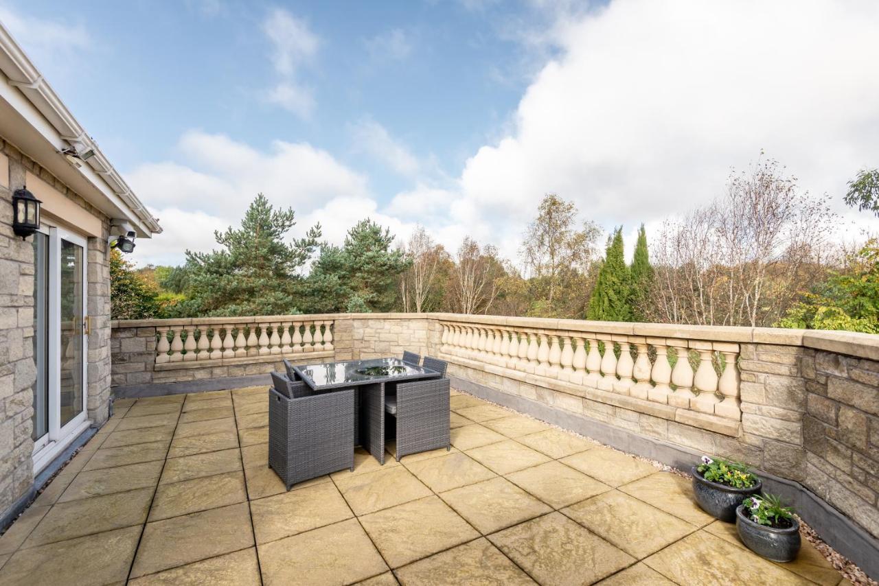 Luxury 6-Bed House With Pool Villa Glenrothes Bagian luar foto