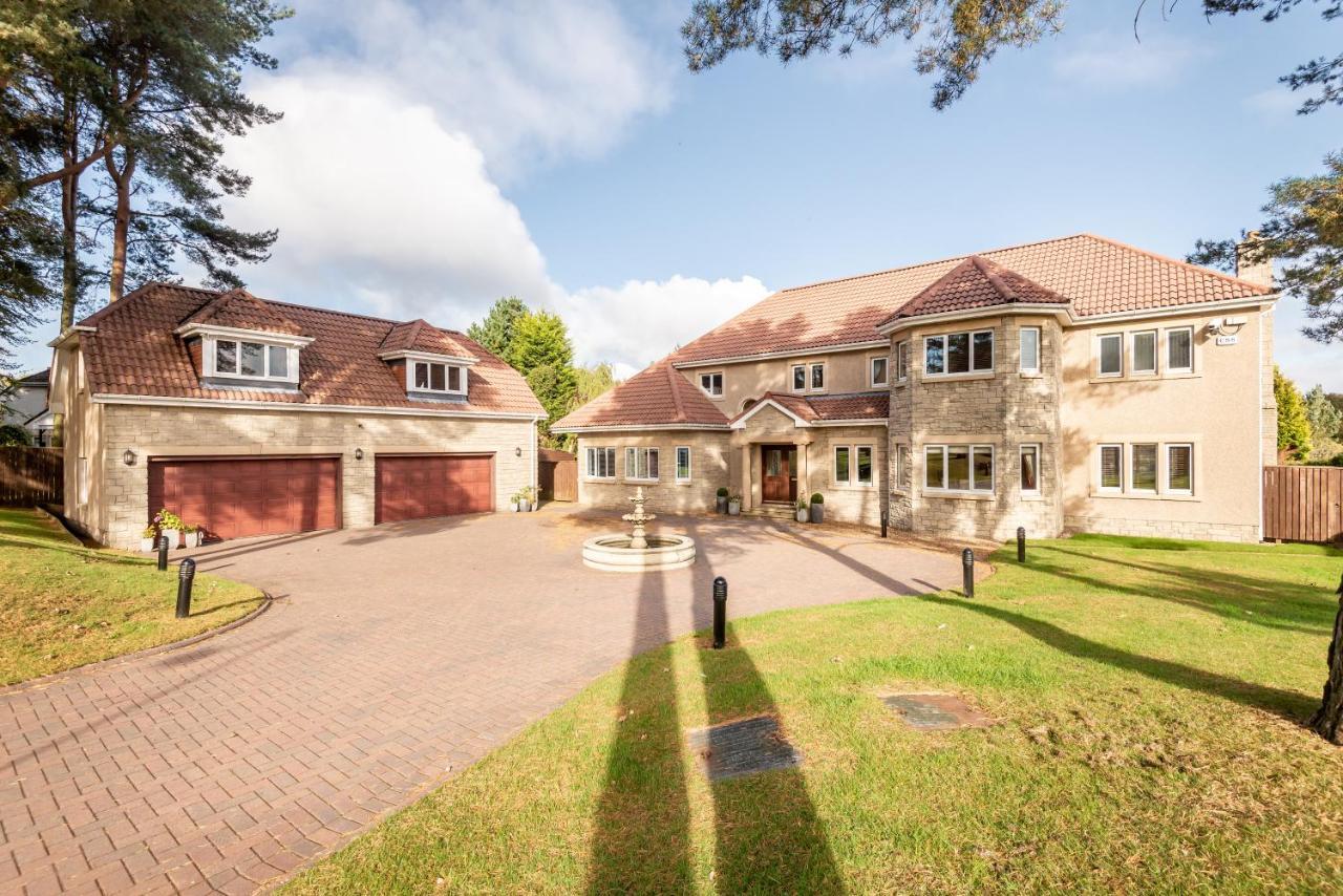 Luxury 6-Bed House With Pool Villa Glenrothes Bagian luar foto